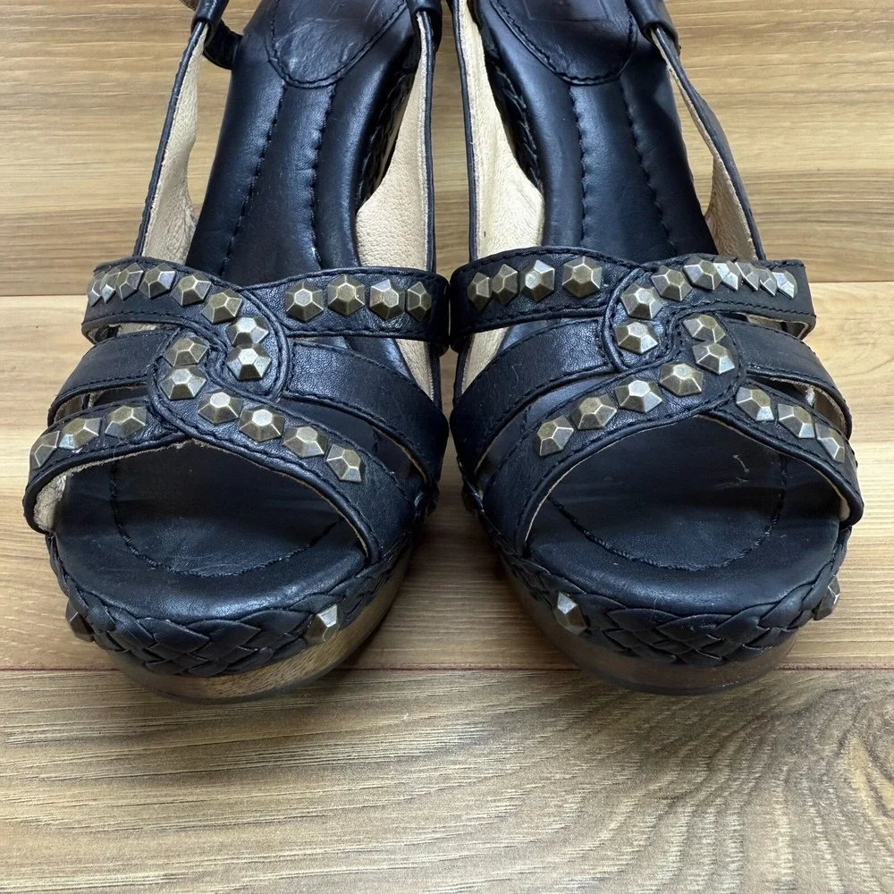 Frye Womens Heels 7.5 Dara Honeycomb Sling Black Leather Platform Studded